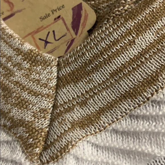 Sweater hoodie - Picture 8 of 11